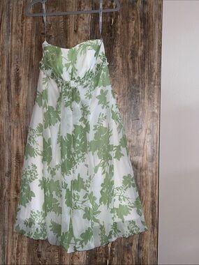 Strapless Floral Midi Skirt - White & Light Green